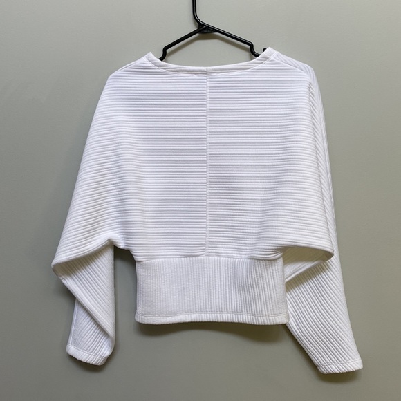 ❗️SOLD❗️ Babaton Hal Sweater Size XS - Picture 6 of 11